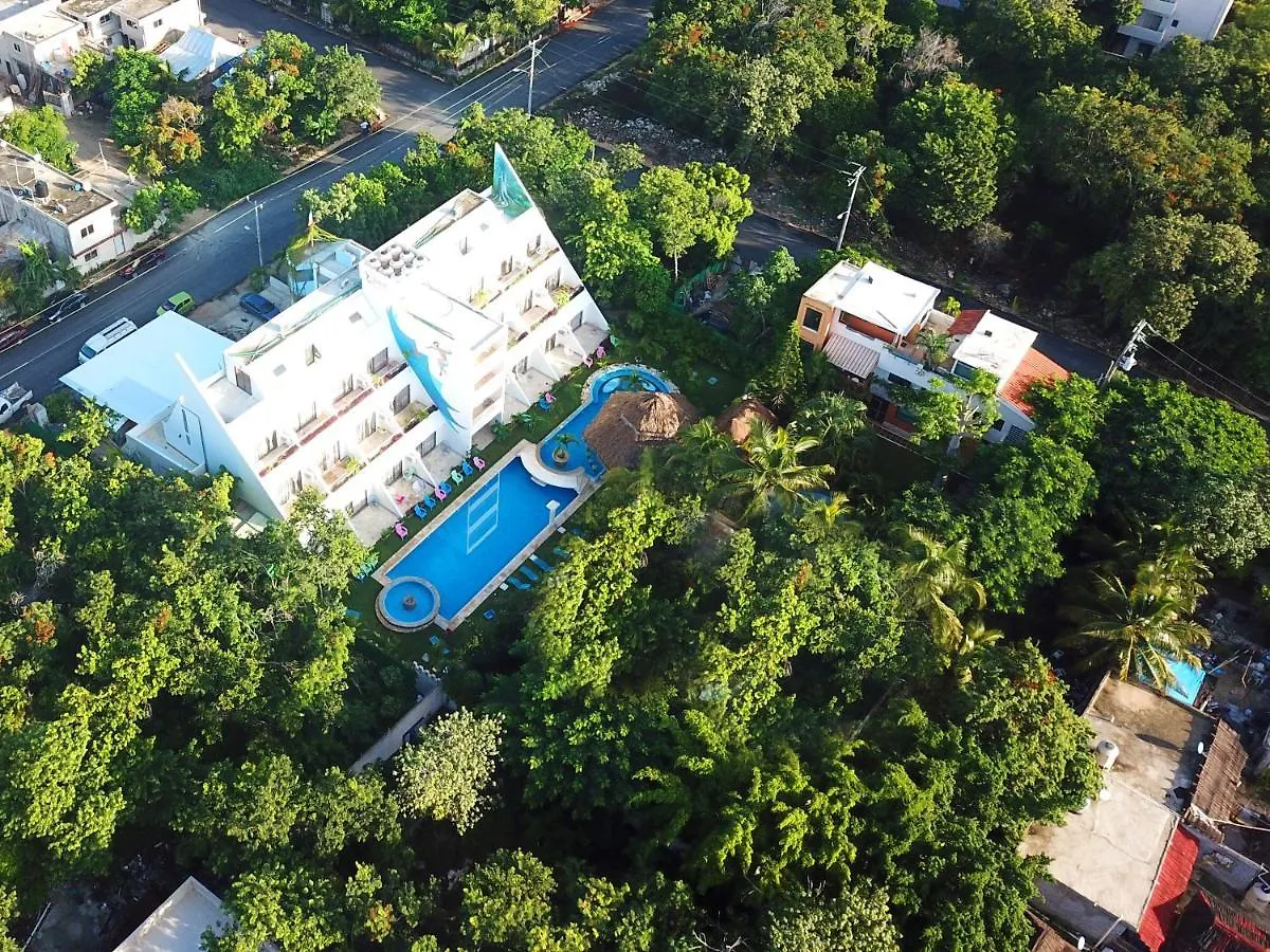 Axkan Tulum 4*,