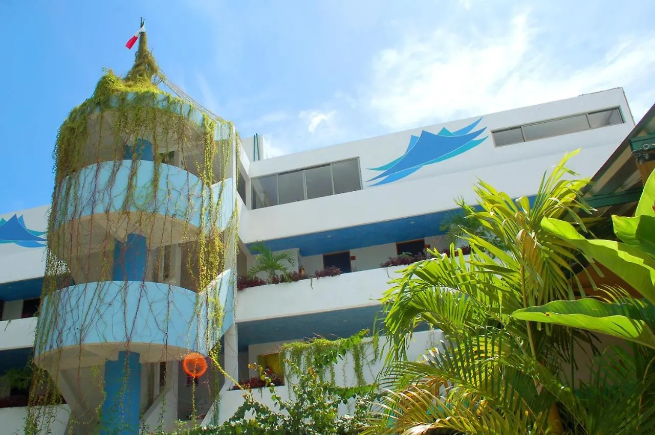 Axkan Tulum 4*,