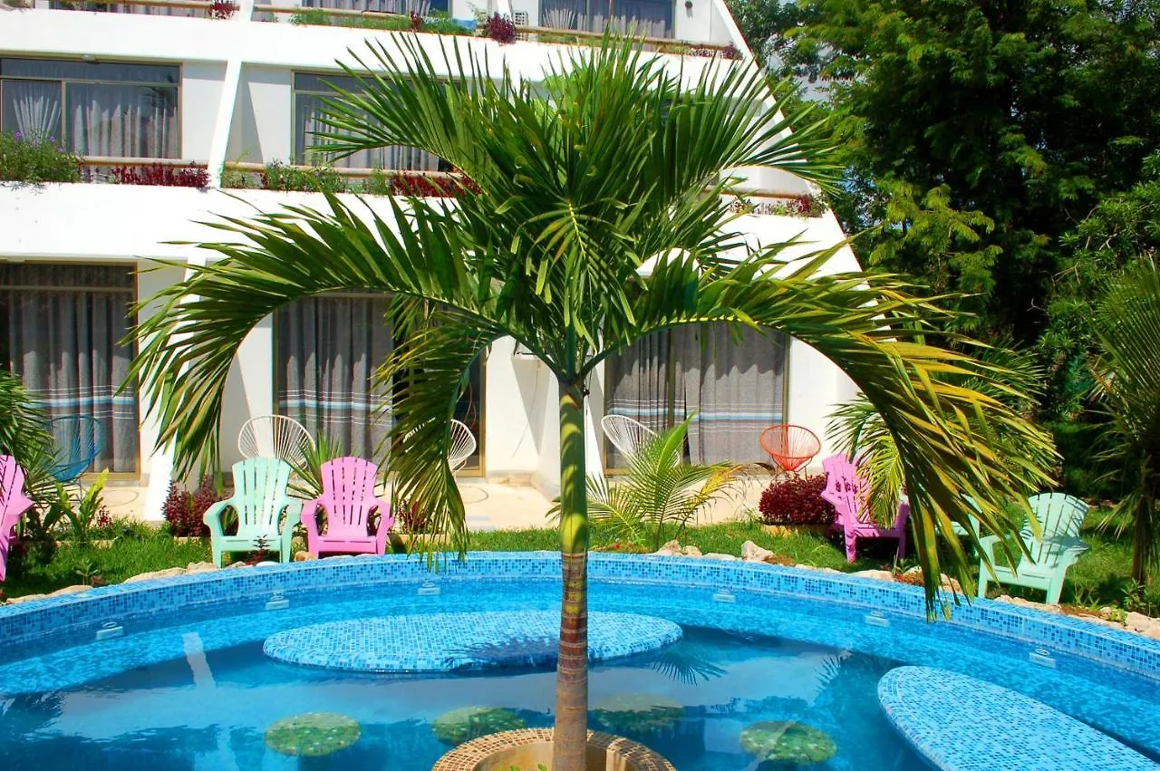Axkan Tulum 4*,